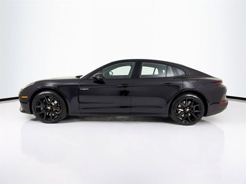 New 2026 Porsche Panamera 4 image 2