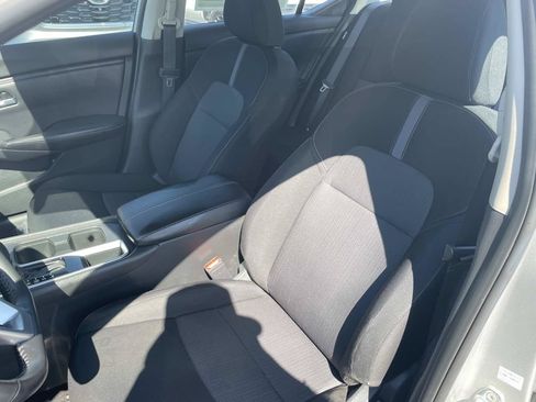 Used 2022 Nissan Sentra SV w/ Trunk Package FWD image 23