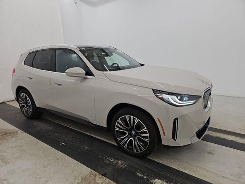 Used 2025 BMW X3 xDrive30 AWD/4WD image 3