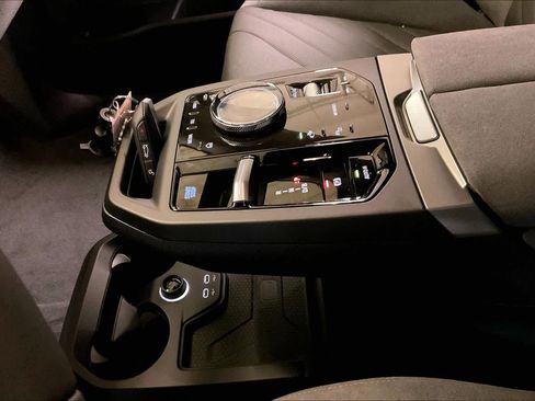 Used 2026 BMW iX xDrive60 w/ M Sport Package image 7