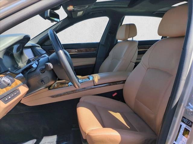 Used 2015 BMW 750Li RWD image 15