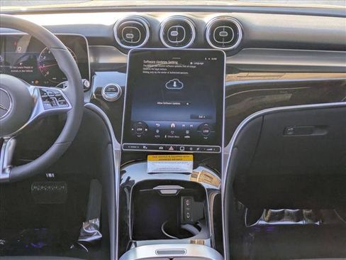 New 2026 Mercedes-Benz GLC 300 image 13