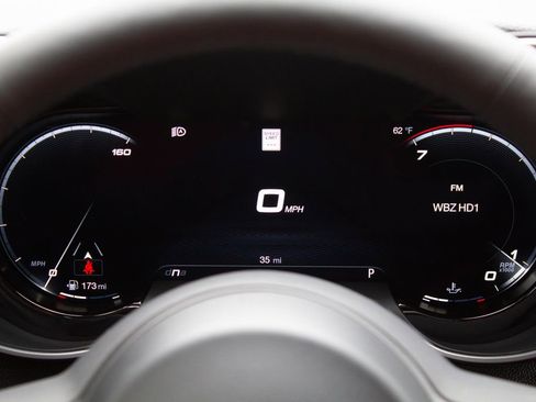 New 2025 Alfa Romeo Giulia AWD w/ Veloce Package AWD image 15