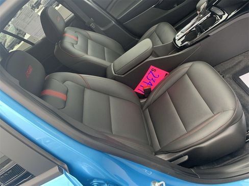 Used 2025 Chevrolet Trax RS w/ Driver Confidence Package image 24