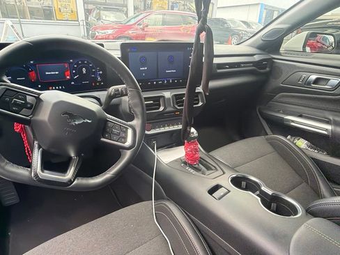 Used 2024 Ford Mustang Coupe RWD image 12