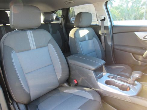 New 2025 Chevrolet Blazer LT image 8