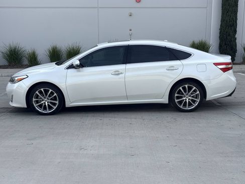 Used 2014 Toyota Avalon XLE Touring FWD image 6