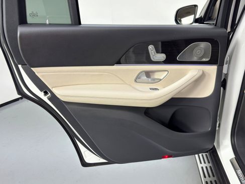 Used 2020 Mercedes-Benz GLS 580 4MATIC image 54