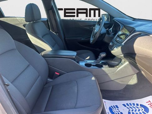 Used 2024 Chevrolet Malibu LT image 25