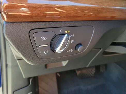 Used 2022 Audi Q5 2.0T Premium image 22