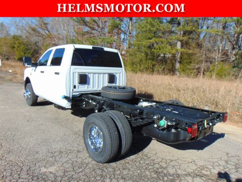 New 2026 RAM 3500 Tradesman image 11