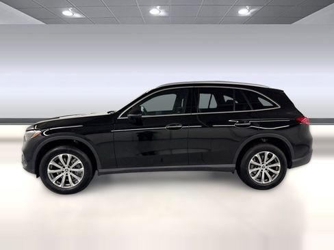 Certified 2026 Mercedes-Benz GLC 300 image 2