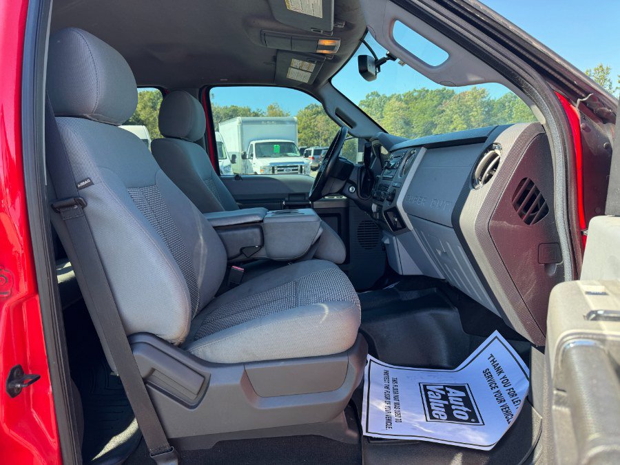 Used 2016 Ford F250 XLT w/ Camper Package AWD/4WD image 18