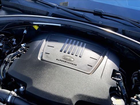 Used 2020 Land Rover Range Rover Velar R-Dynamic HSE image 29