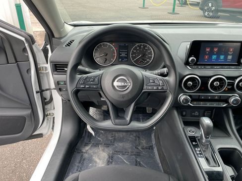Used 2025 Nissan Sentra S image 25