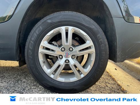 Used 2022 GMC Terrain SLE AWD/4WD image 6