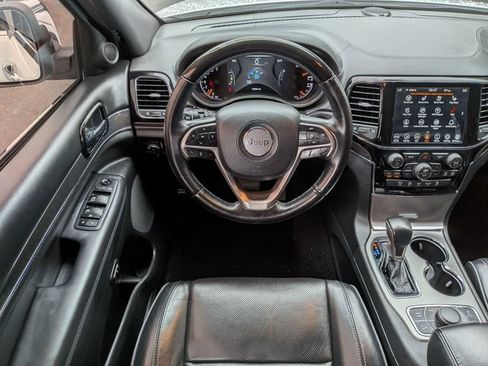 Certified 2020 Jeep Grand Cherokee Overland AWD/4WD image 15