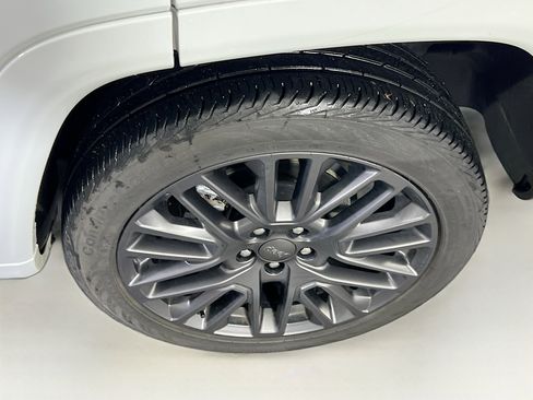 Used 2022 Jeep Compass High Altitude AWD/4WD image 32