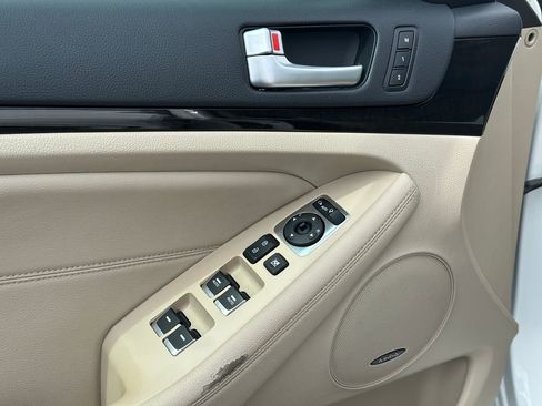 Used 2014 Kia Cadenza Premium w/ Luxury Package image 20