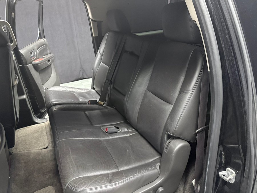 Used 2013 Cadillac Escalade ESV Luxury AWD/4WD image 34