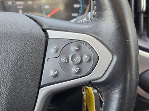 Used 2022 Chevrolet Colorado LT w/ Fleet Safety Package RWD image 29