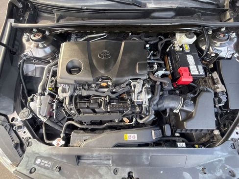 Used 2020 Toyota Camry SE image 21