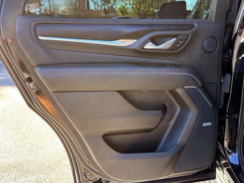 Used 2021 GMC Yukon Denali w/ LPO, Illumination Package image 14