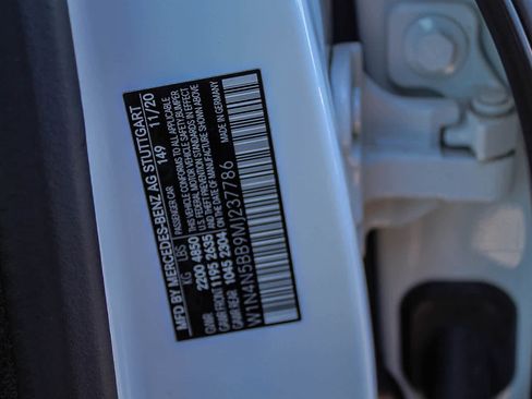 Used 2021 Mercedes-Benz GLA 35 AMG 4MATIC image 28