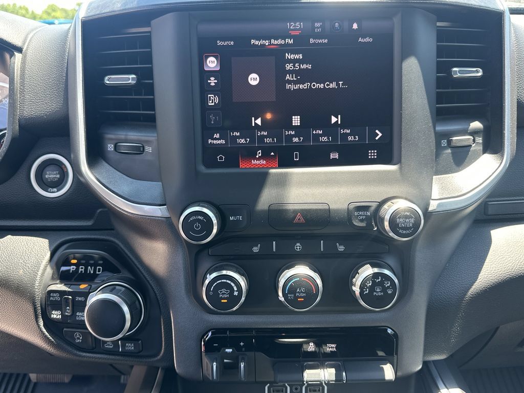 Used 2023 RAM 1500 Big Horn AWD/4WD image 28