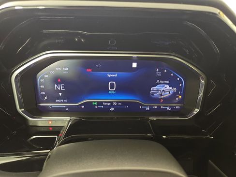 Certified 2022 Chevrolet Silverado 1500 LTZ w/ LTZ Premium Package image 17