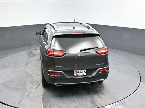 Used 2018 Jeep Cherokee Limited image 44