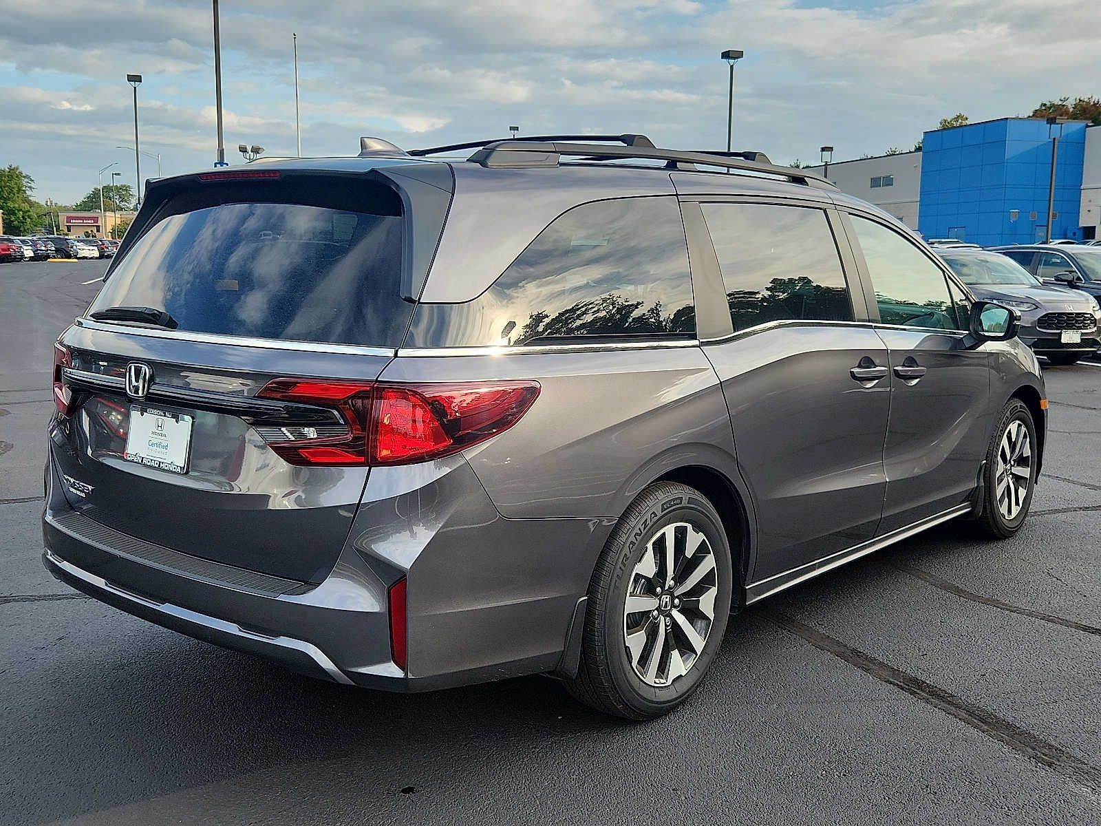 Used 2026 Honda Odyssey EX-L image 6