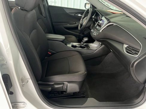 Used 2023 Chevrolet Malibu LT image 23