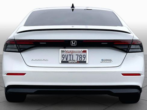 Used 2025 Honda Accord Sport image 4
