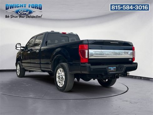 Certified 2022 Ford F350 Platinum image 3