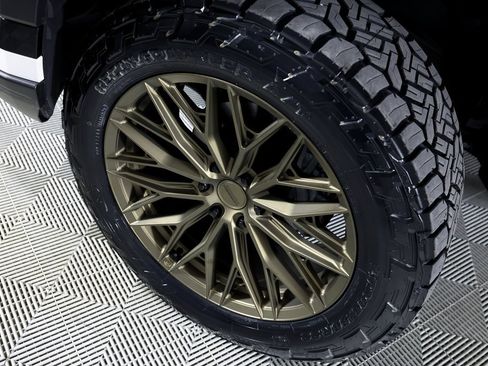 Used 2024 Lexus GX 550 image 44