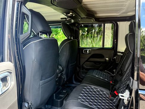 Used 2023 Jeep Wrangler Unlimited Rubicon 392 w/ Trailer Tow Package AWD/4WD image 22