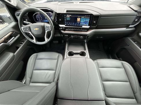 Used 2026 Chevrolet Silverado 3500 LT w/ All Star Edition image 12