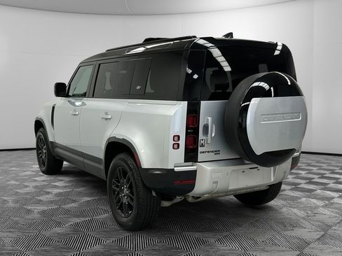 Used 2023 Land Rover Defender 110 SE AWD/4WD image 4