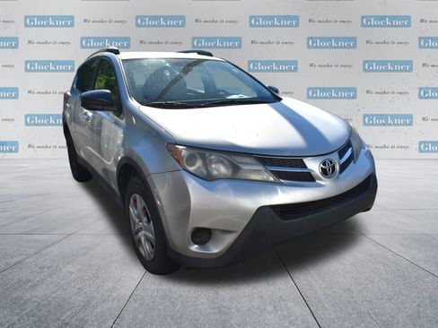 Used 2013 Toyota RAV4 LE AWD/4WD image 9