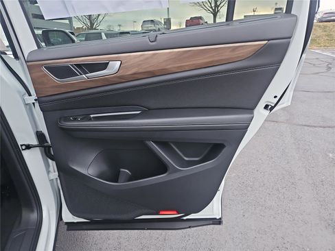 New 2026 Volkswagen Atlas SE image 29