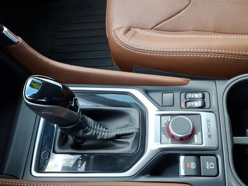 Used 2019 Subaru Forester Touring image 17