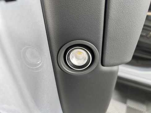 Used 2024 Rivian R1T Adventure AWD/4WD image 22