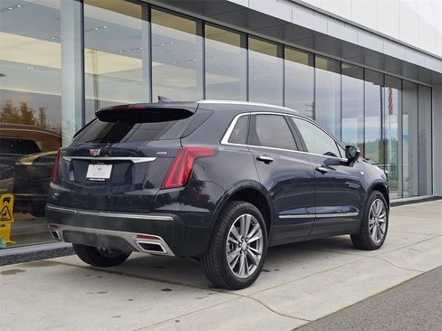 Certified 2025 Cadillac XT5 Premium Luxury w/ Technology Package image 7