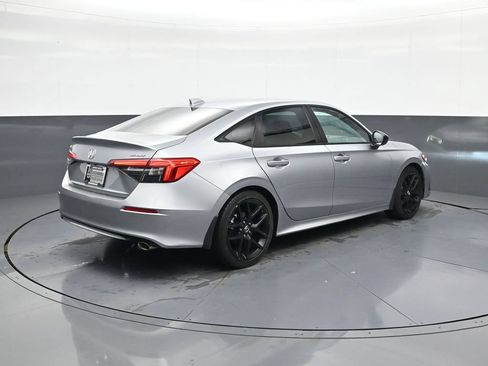 Used 2023 Honda Civic Sport image 10