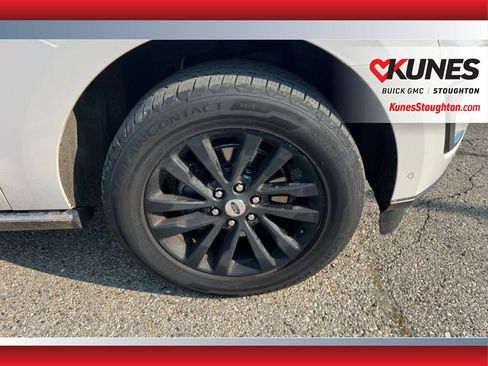 Used 2019 Ford Expedition Limited w/ Equipment Group 301A AWD/4WD image 11