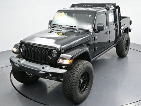 Used 2021 Jeep Gladiator Sport AWD/4WD image 36