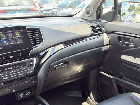 Used 2021 Honda Pilot Touring image 27