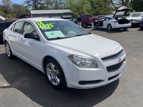 Used 2012 Chevrolet Malibu LS w/ LS Uplevel Package FWD image 5