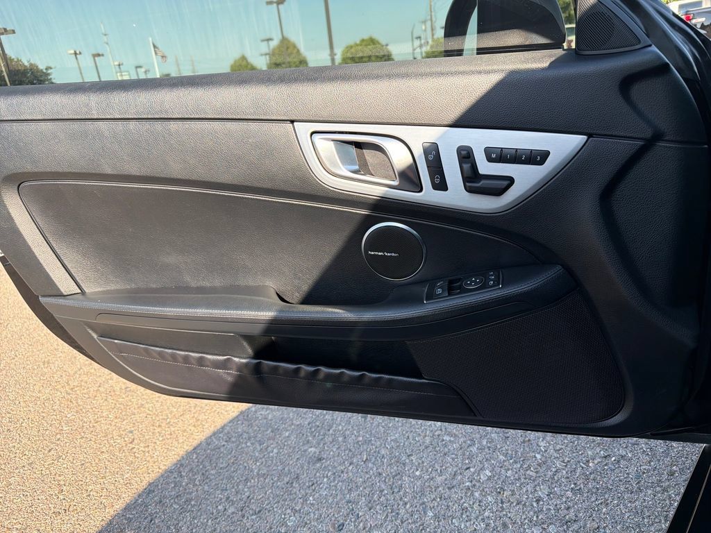 Used 2012 Mercedes-Benz SLK 250 image 19